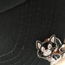 Golf Ball Marker on a Magnetic Visor Clip Cat