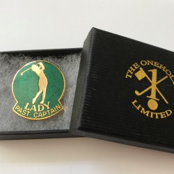 Lady Past Captain Golfer Lapel Badge Green