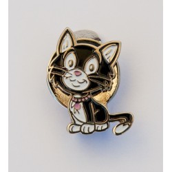 Golf Ball Marker on a Magnetic Visor Clip Cat