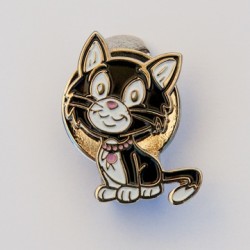 Golf Ball Marker on a Magnetic Visor Clip Cat